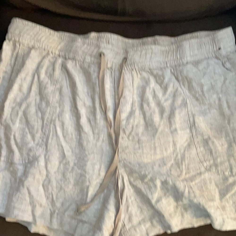 NY and Company Shorts